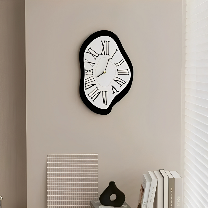Silent wall clock with Roman numerals – Modern Nordic design