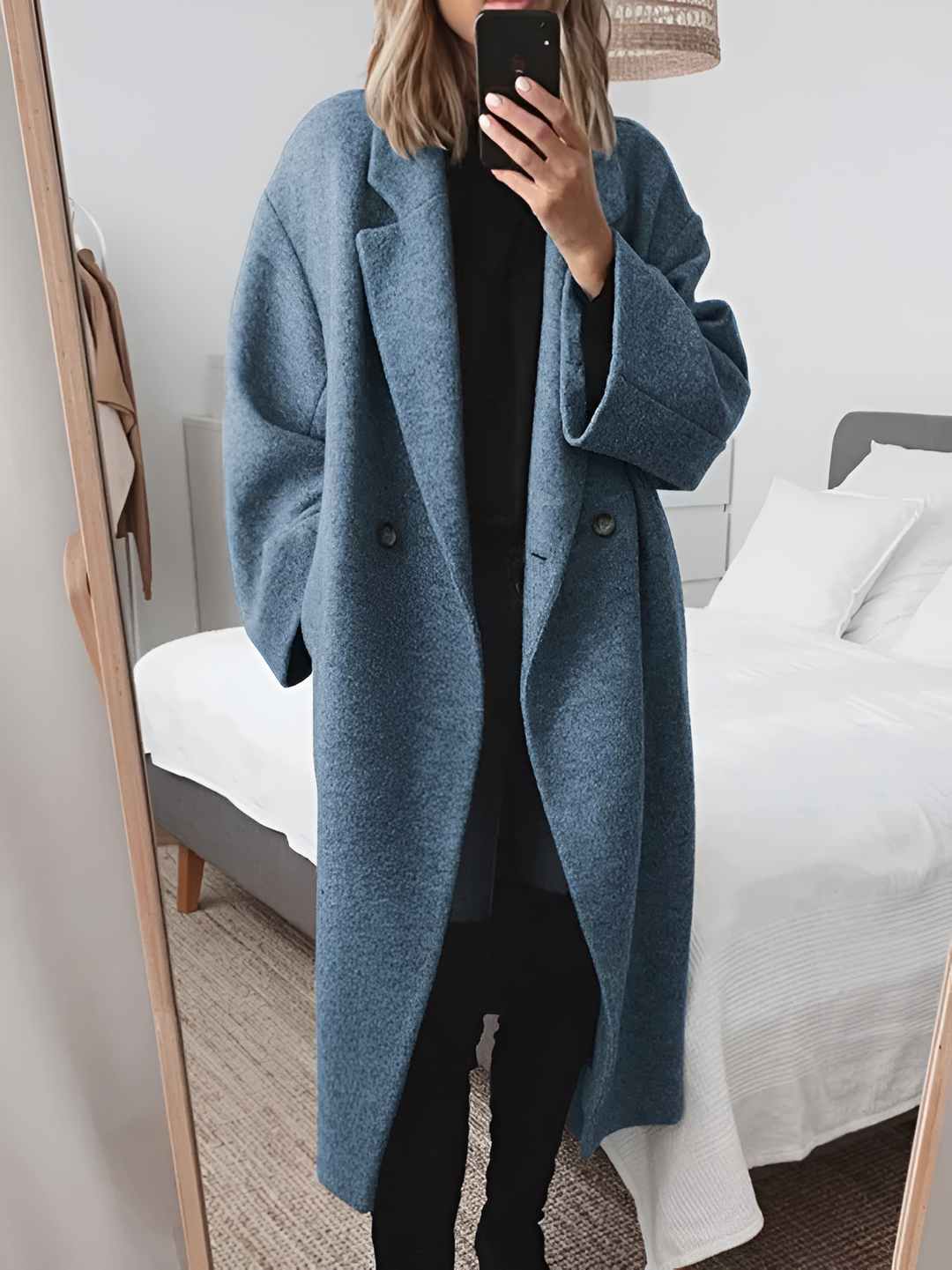 Women's Winter Coat with Elegant Maxi Fit