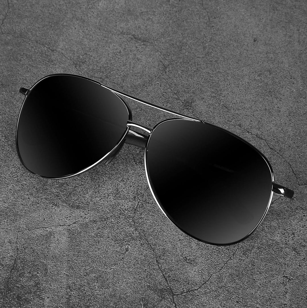 Aviator sunglasses with polarized lenses for women and men 