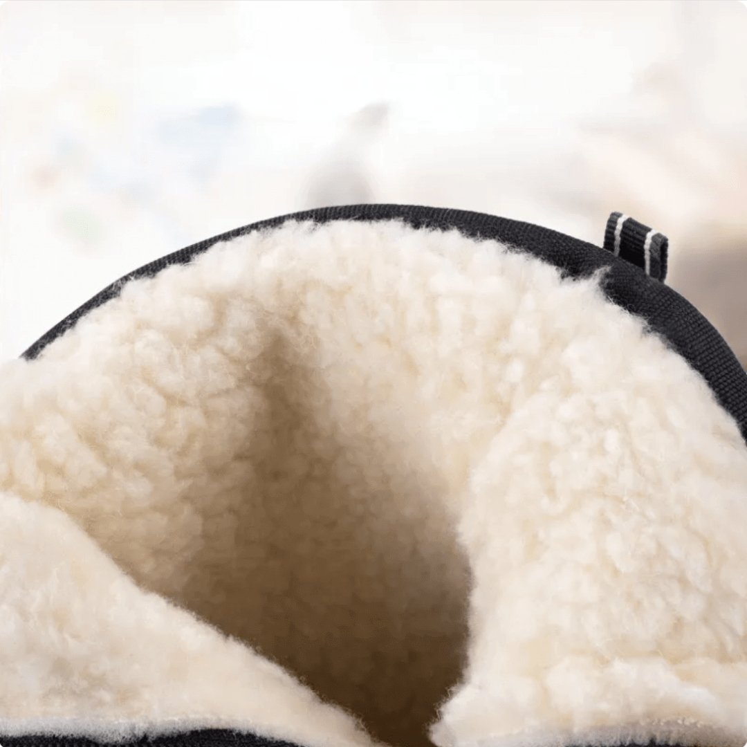 Men's winter boots with warm lining and non-slip sole