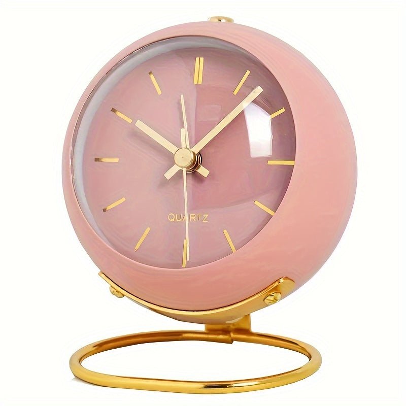 Silent retro metal alarm clock with night light – Compact &amp; Stylish