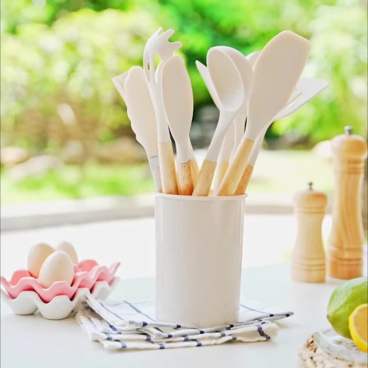 Heat-resistant silicone cooking utensil set