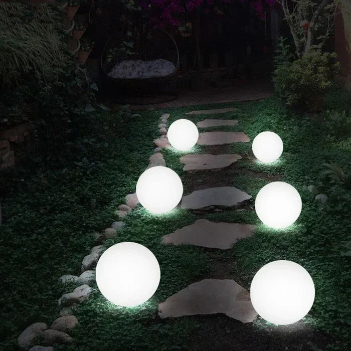 Solar-powered globe light for garden and patio 