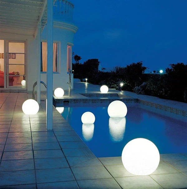 Solar-powered globe light for garden and patio 