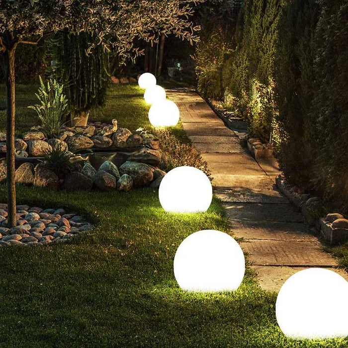 Solar-powered globe light for garden and patio 