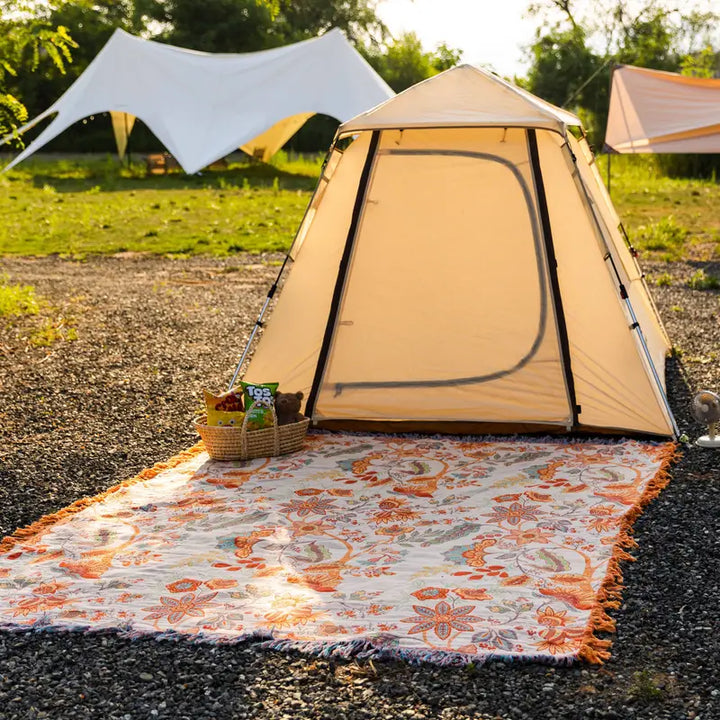 Boho blanket with floral pattern – cotton plaid with fringe