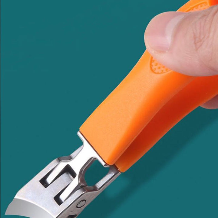 Nail clippers with a wide opening for thick and ingrown nails
