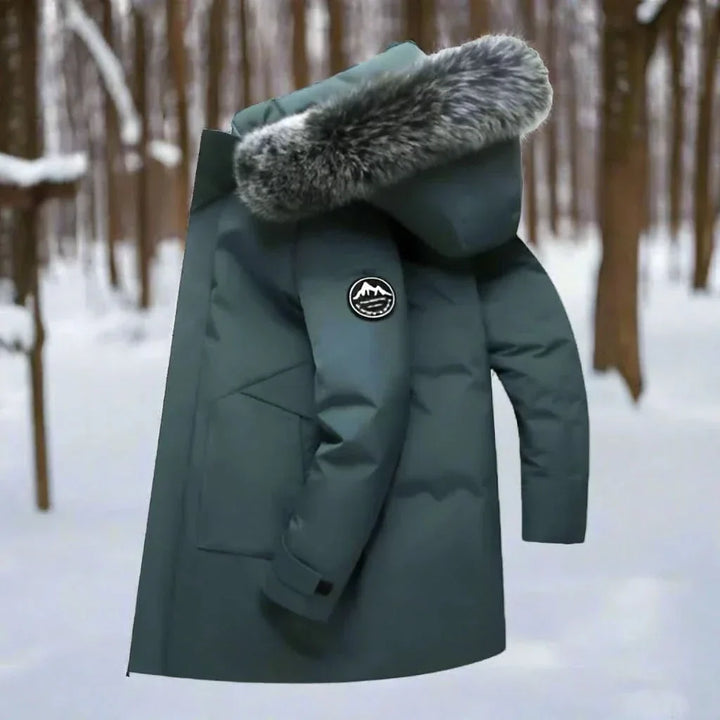 Men's winter parka with hood and water-repellent design