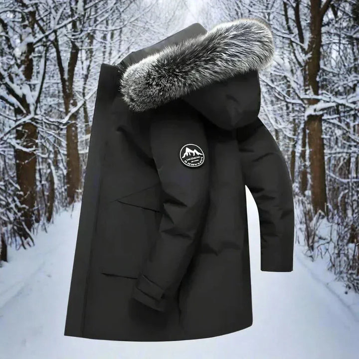 Men's winter parka with hood and water-repellent design
