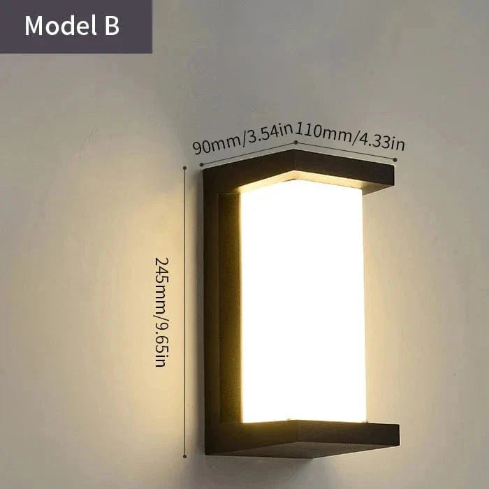 Intelligent solar wall light with motion sensor – weatherproof, energy self-sufficient