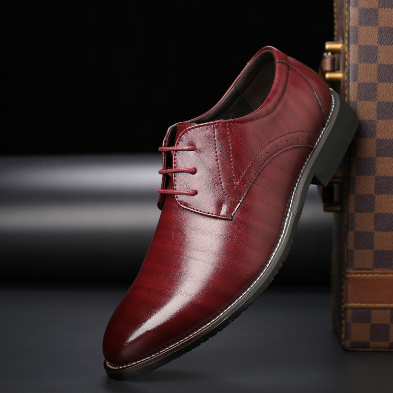 Men's lace-up shoes made of genuine leather with a modern design 