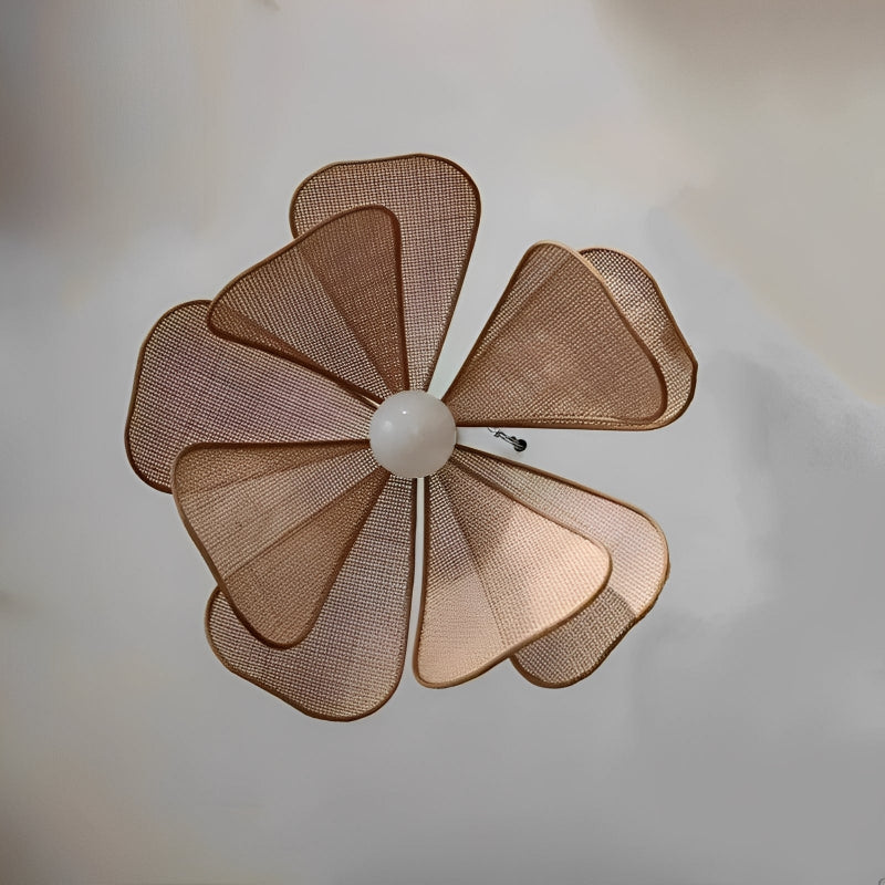 Rattan Hängelampe – Handgefertigtes Blüten-Design für stilvolle Räume