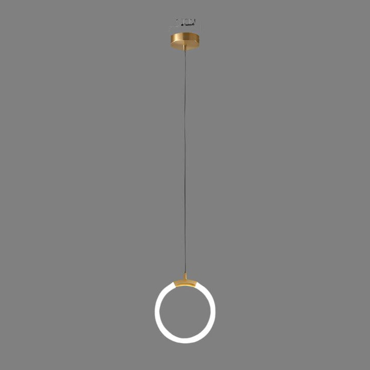 Moderne Pendelleuchte – Skandinavisches Design in Gold